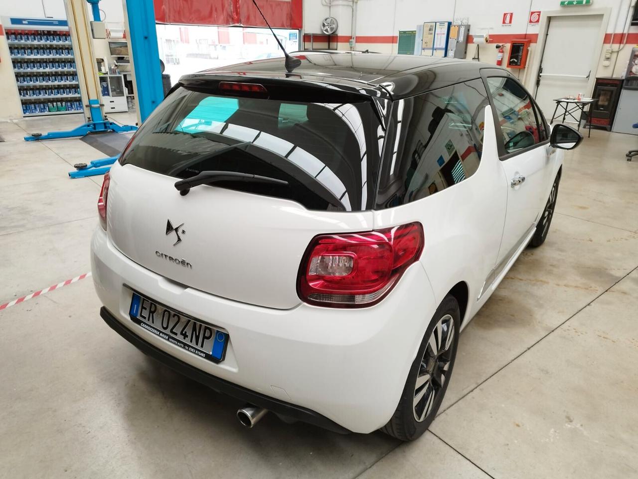 Ds DS3 DS 3 1.2 VTi 82 Just Black