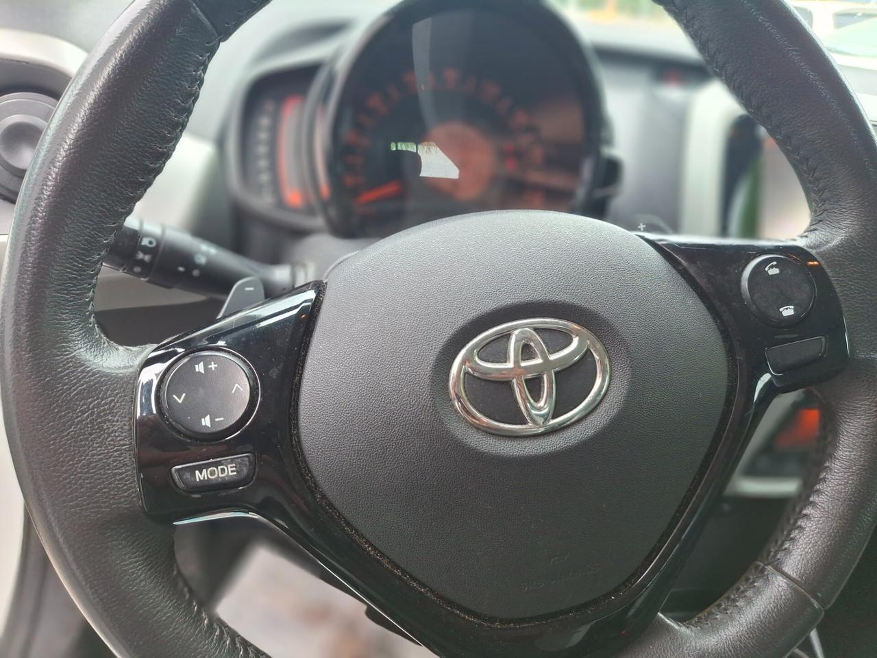 Toyota Aygo 1.0 , 5 porte , AUTOMATICA