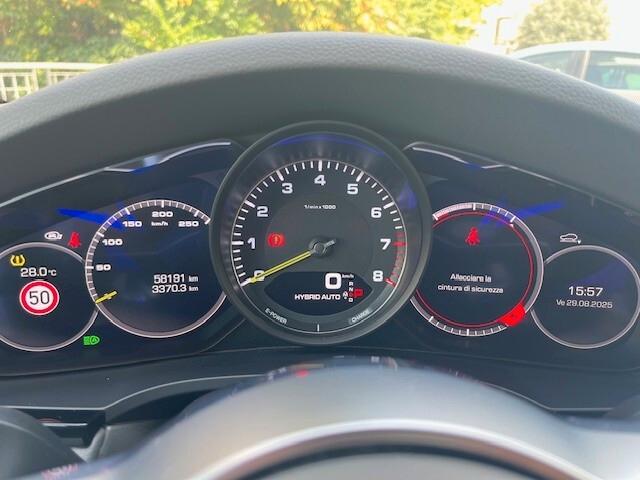 Porsche Cayenne 3.0 V6 E-Hybrid Approved