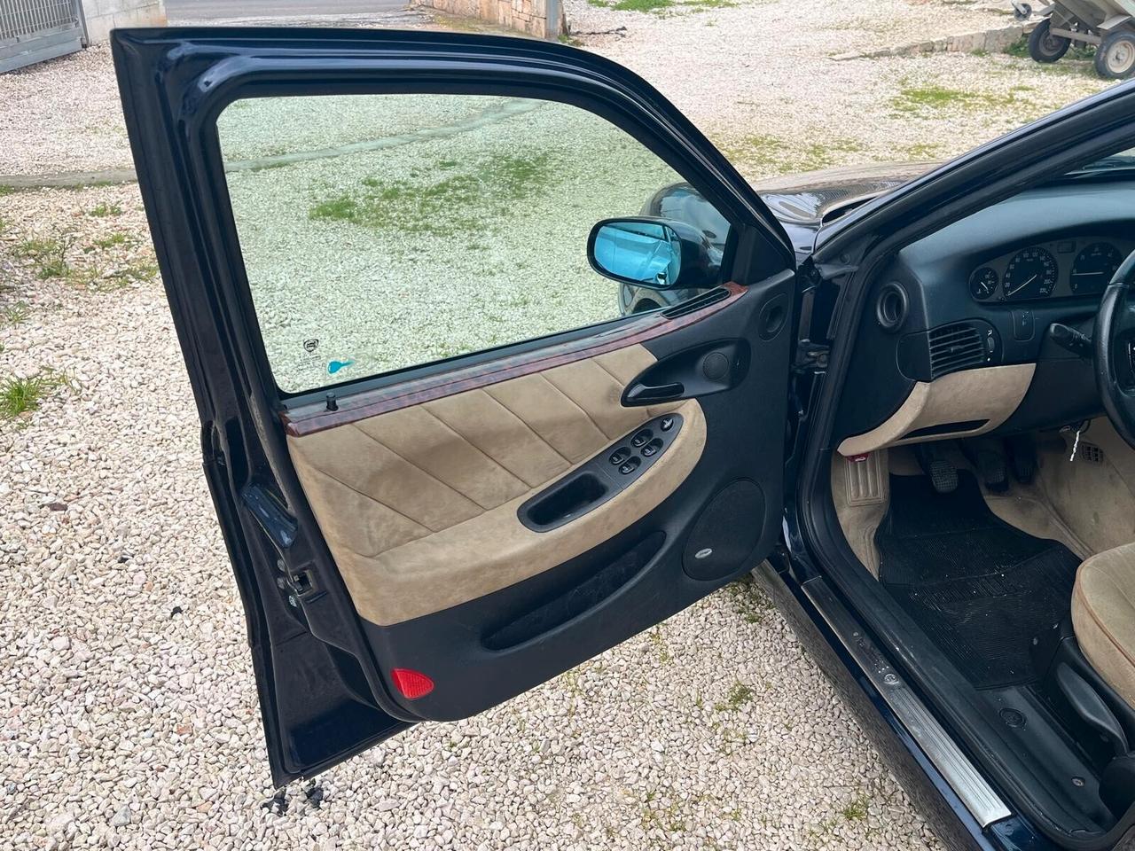 Lancia Lybra 1.9 JTD cat intensa