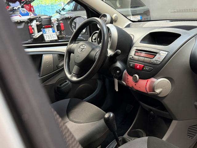 TOYOTA Aygo 1.0 12V VVT-i 5 porte Sol