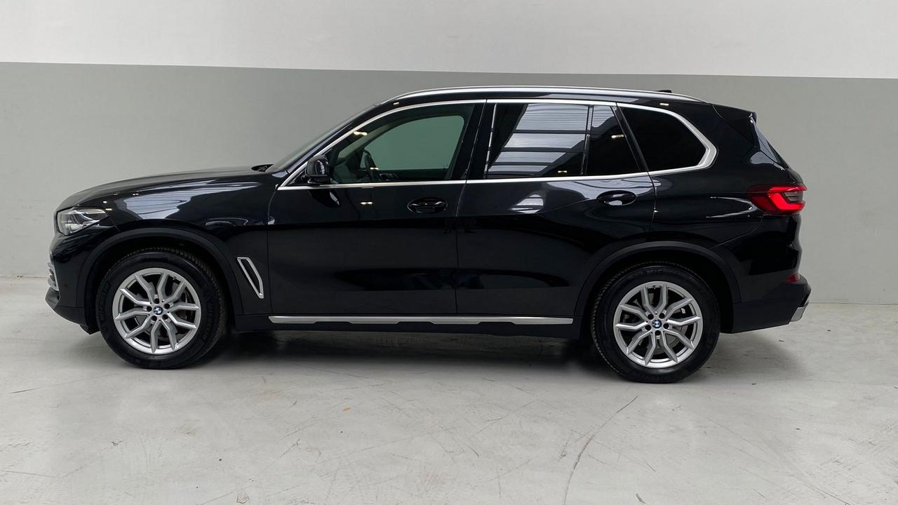 BMW X5 G05 2018 - X5 xdrive30d mhev 48V xLine auto