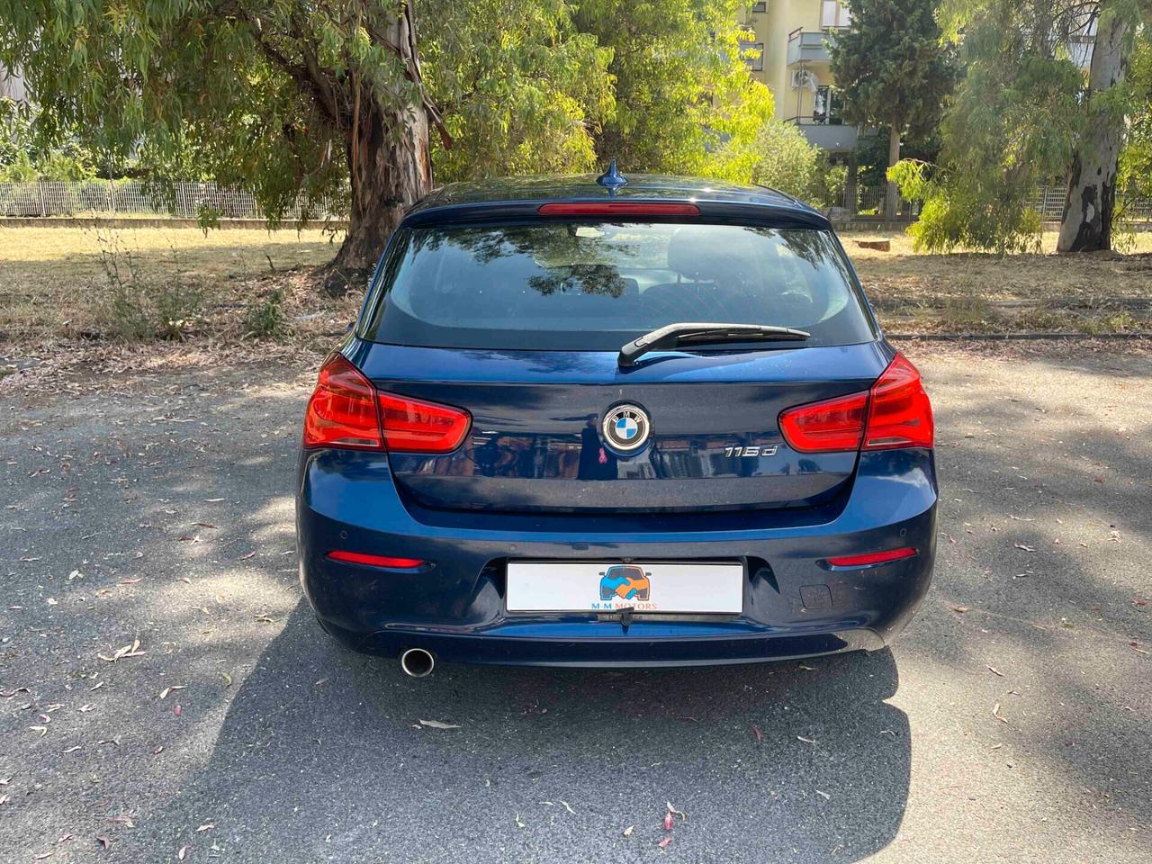 Bmw 116 116d Urban 5p 1.5 diesel Manuale NEOPATENTATI E6B