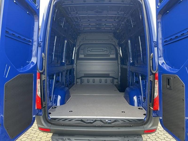 Mercedes-Benz Sprinter 311 DI F 37/35