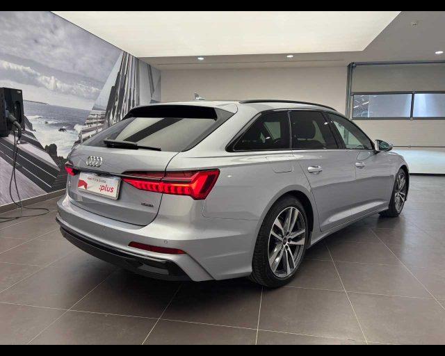 AUDI A6 Avant 40 2.0 TDI quattro ultra S tronic S line ed