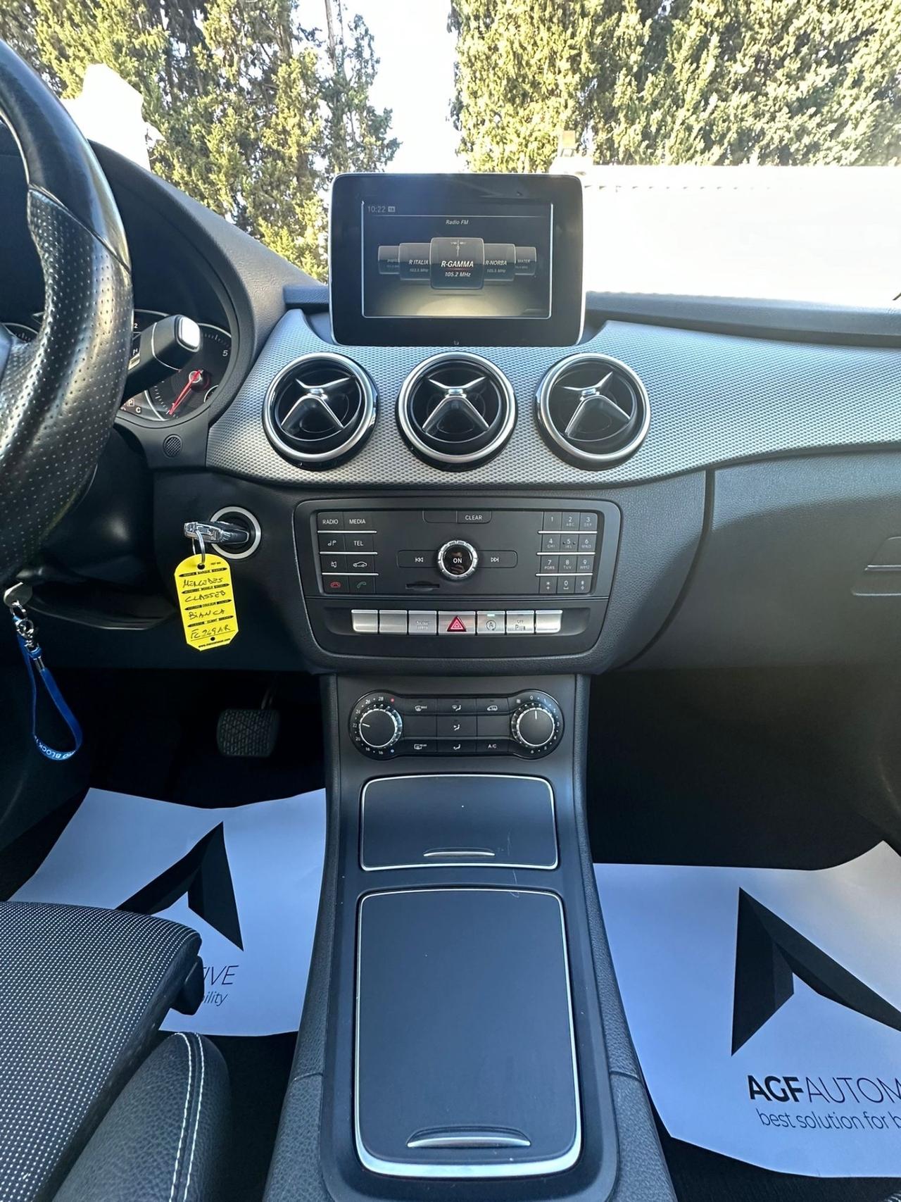 Mercedes-benz B 180 B 180 d Automatic Premium