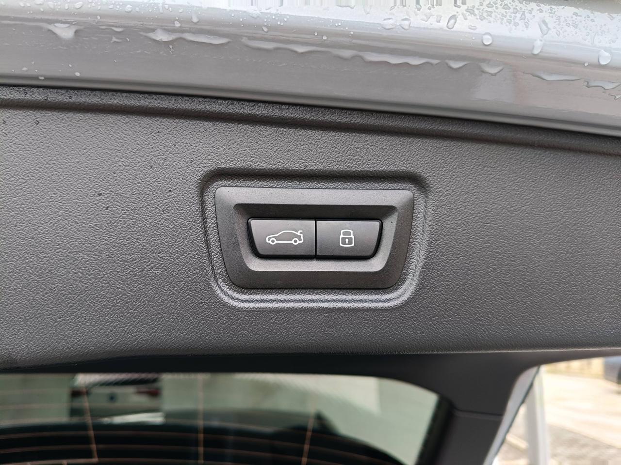 BMW Serie 5 G61 2024 Touring - 520d Touring 48V xdrive MSport auto