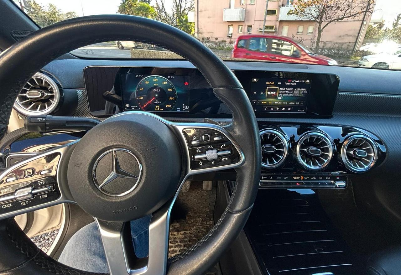 Mercedes-benz A 180 SEDAN d 2.0 115 Automatic Sport