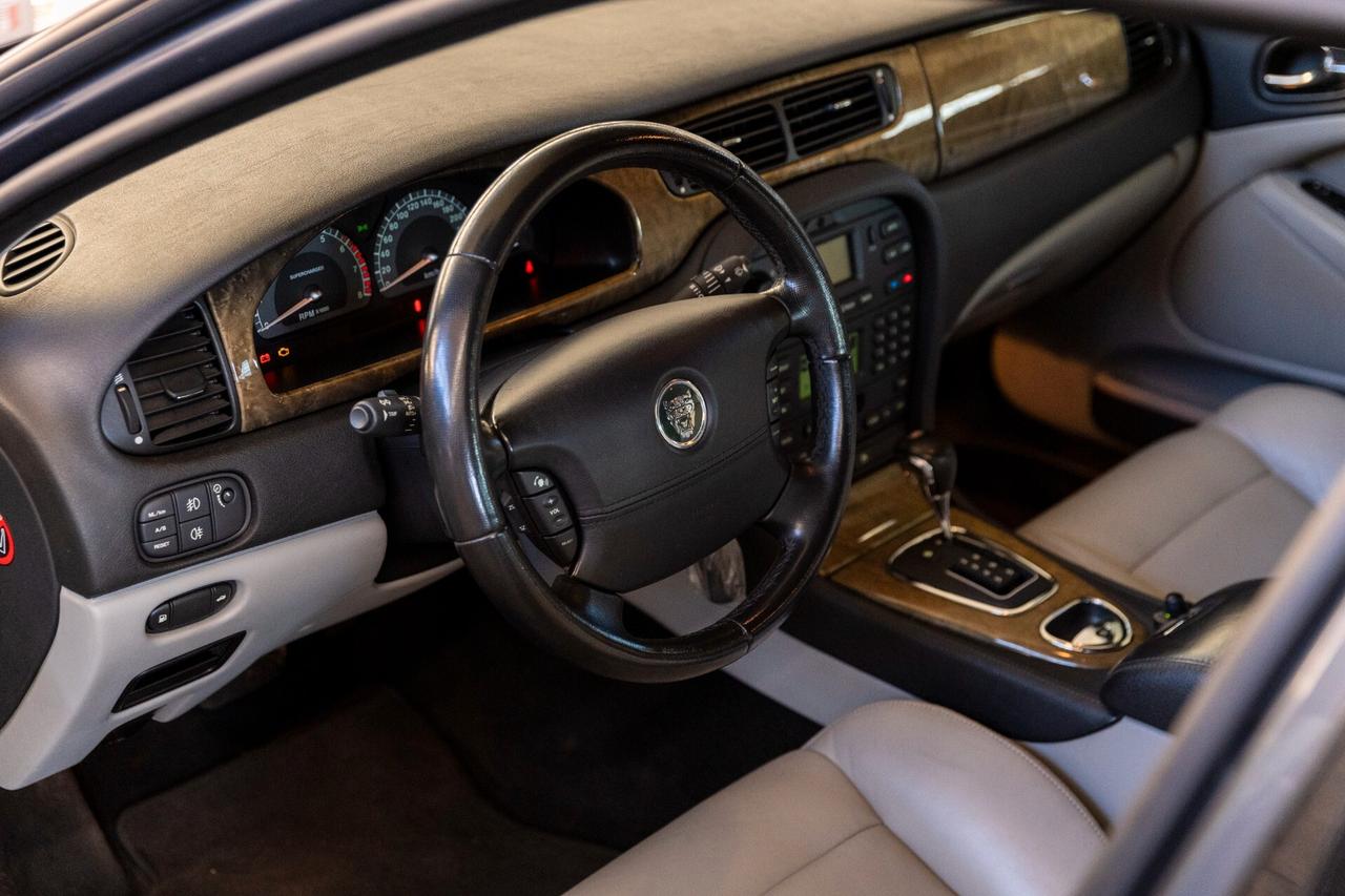 Jaguar S-Type (X202) 4.2 V8 32V cat R