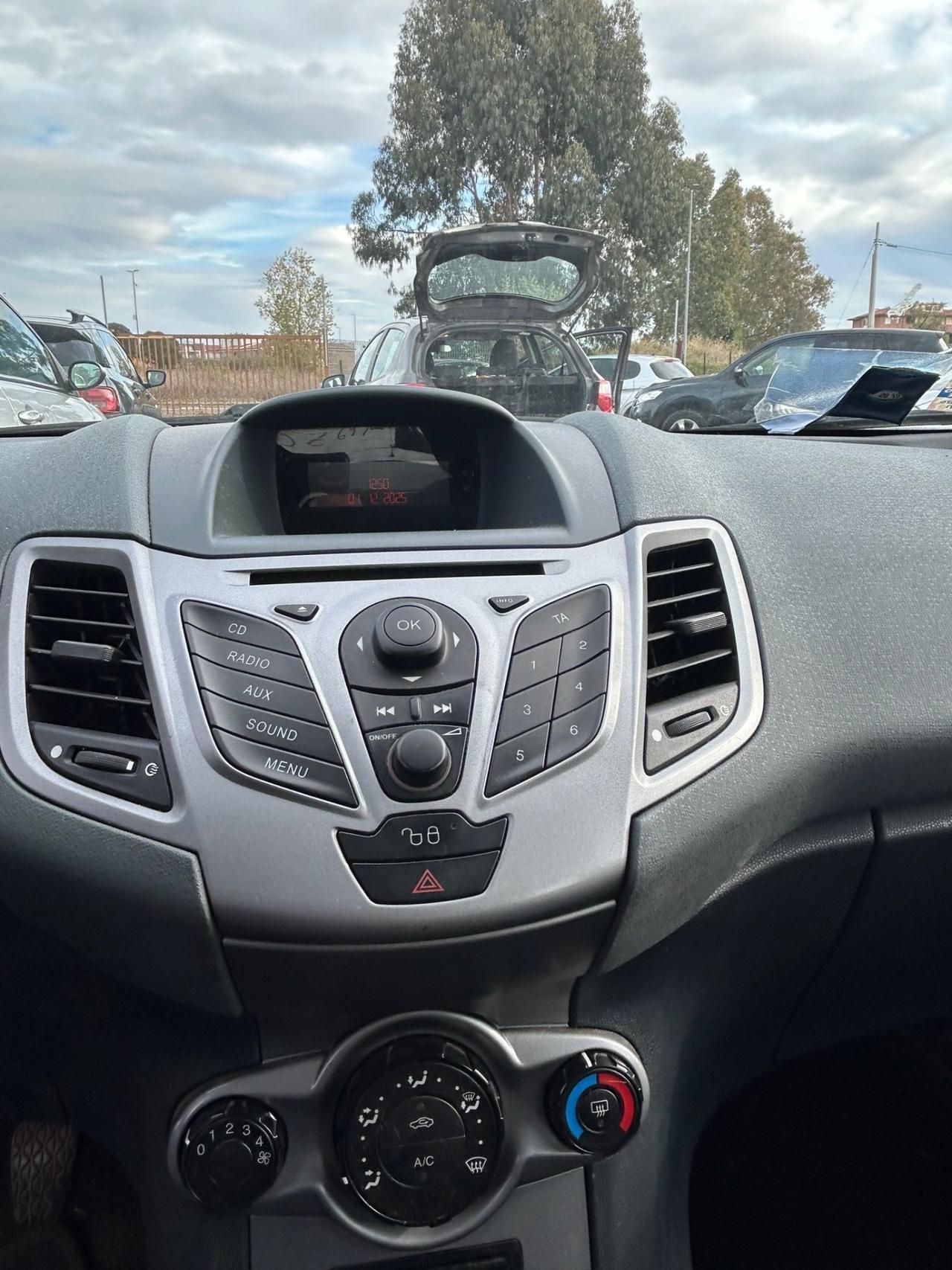 Ford Fiesta 1.4 TDCi 5p. Titanium