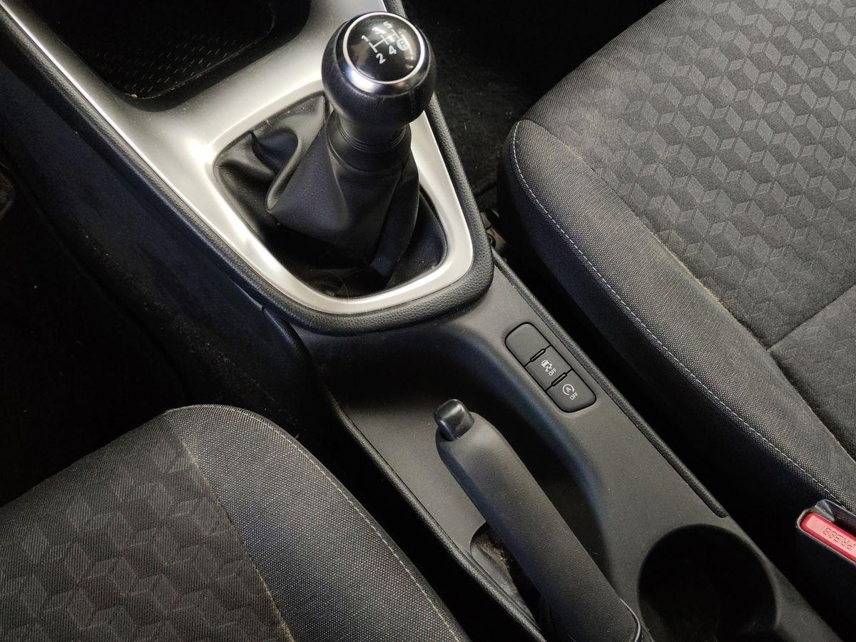 TOYOTA Yaris IV 2020 - Yaris 1.0 Active