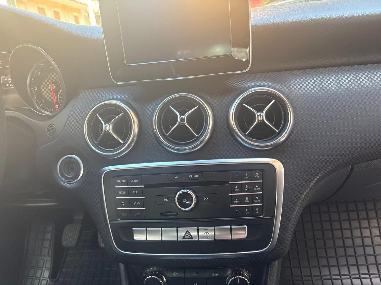 Mercedes-benz A 160 d Premium