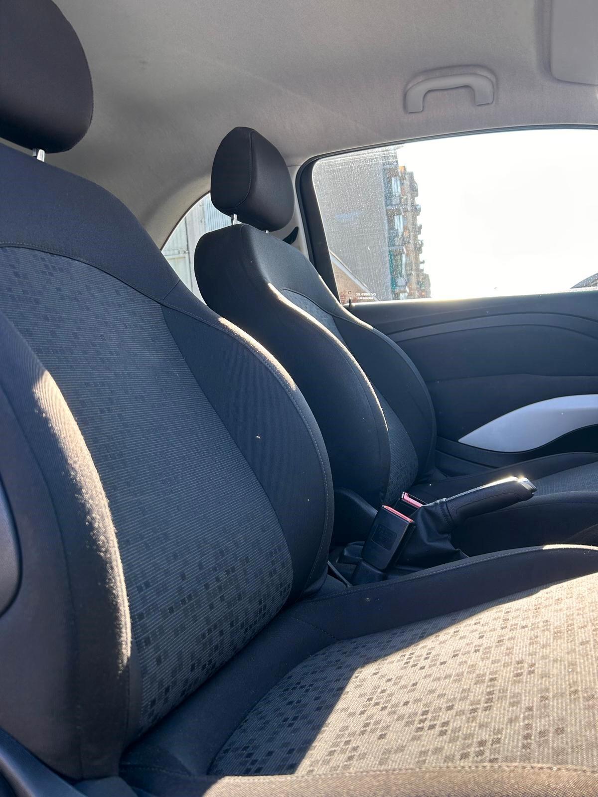 Opel Adam 1.2 70 CV
