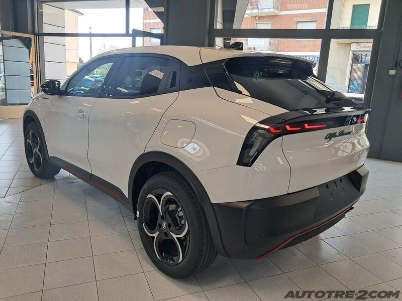 Alfa Romeo Junior Junior 1.2 145 CV Hybrid eDCT6 Intensa + T.A € 25400 DETAX !!