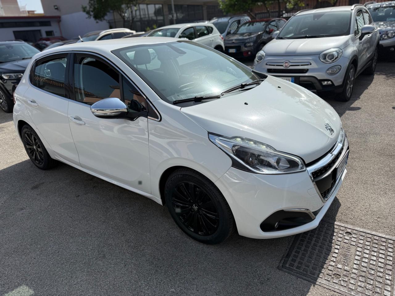 Peugeot 208 BlueHDi 100 5 porte Allure