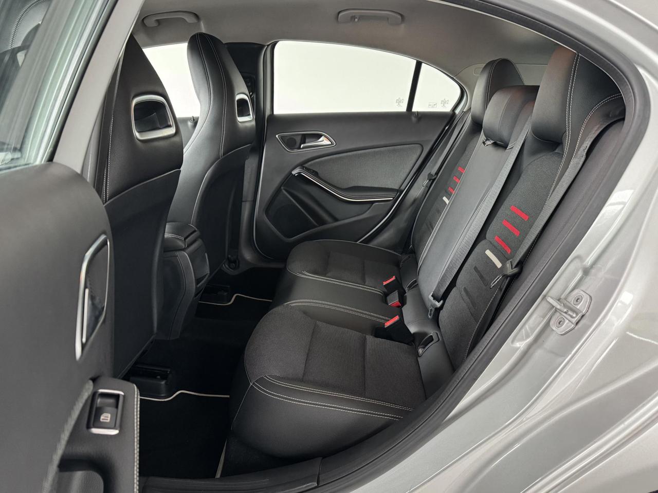 Mercedes Classe A A 180 d Sport auto my16