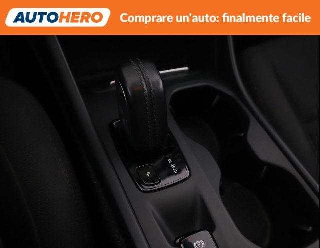 VOLVO XC40 T2 Momentum