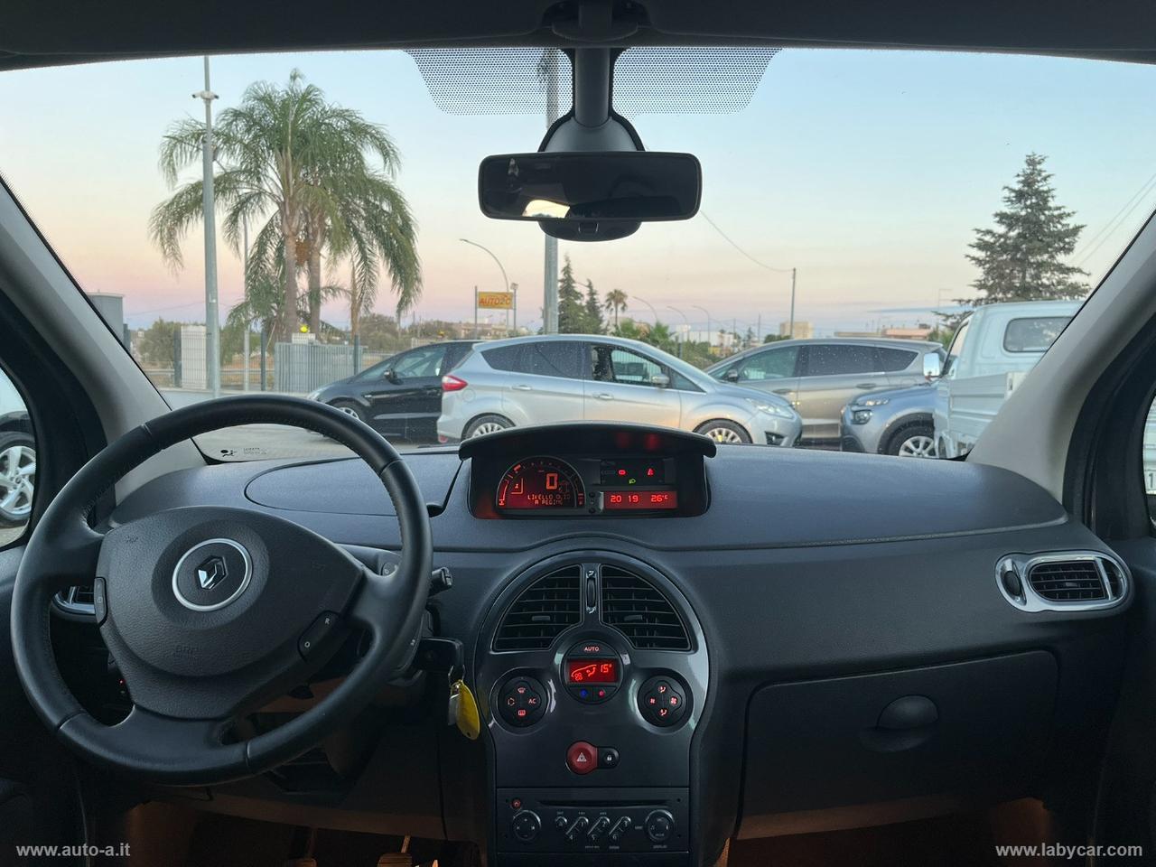 RENAULT Grand Modus 1.5 dCi 90 CV Night&Day