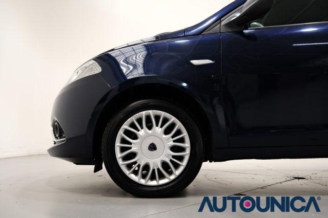 LANCIA Ypsilon 1.2 69 CV 5 PORTE ELEFANTINO BLU NEOPATENTATI