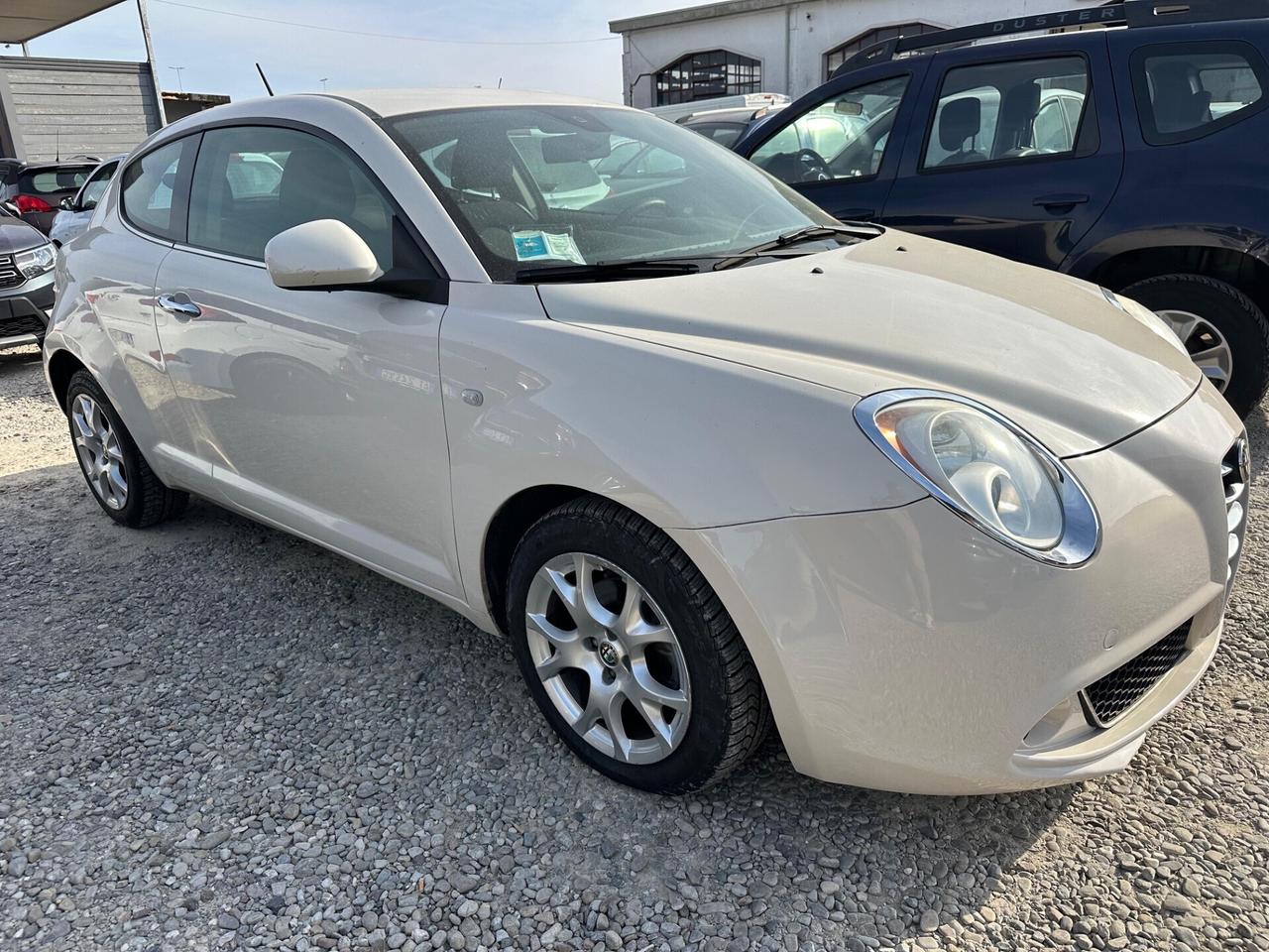 Alfa Romeo MiTo 1.4 105 CV M.air S&S Distinctive Sport Pack