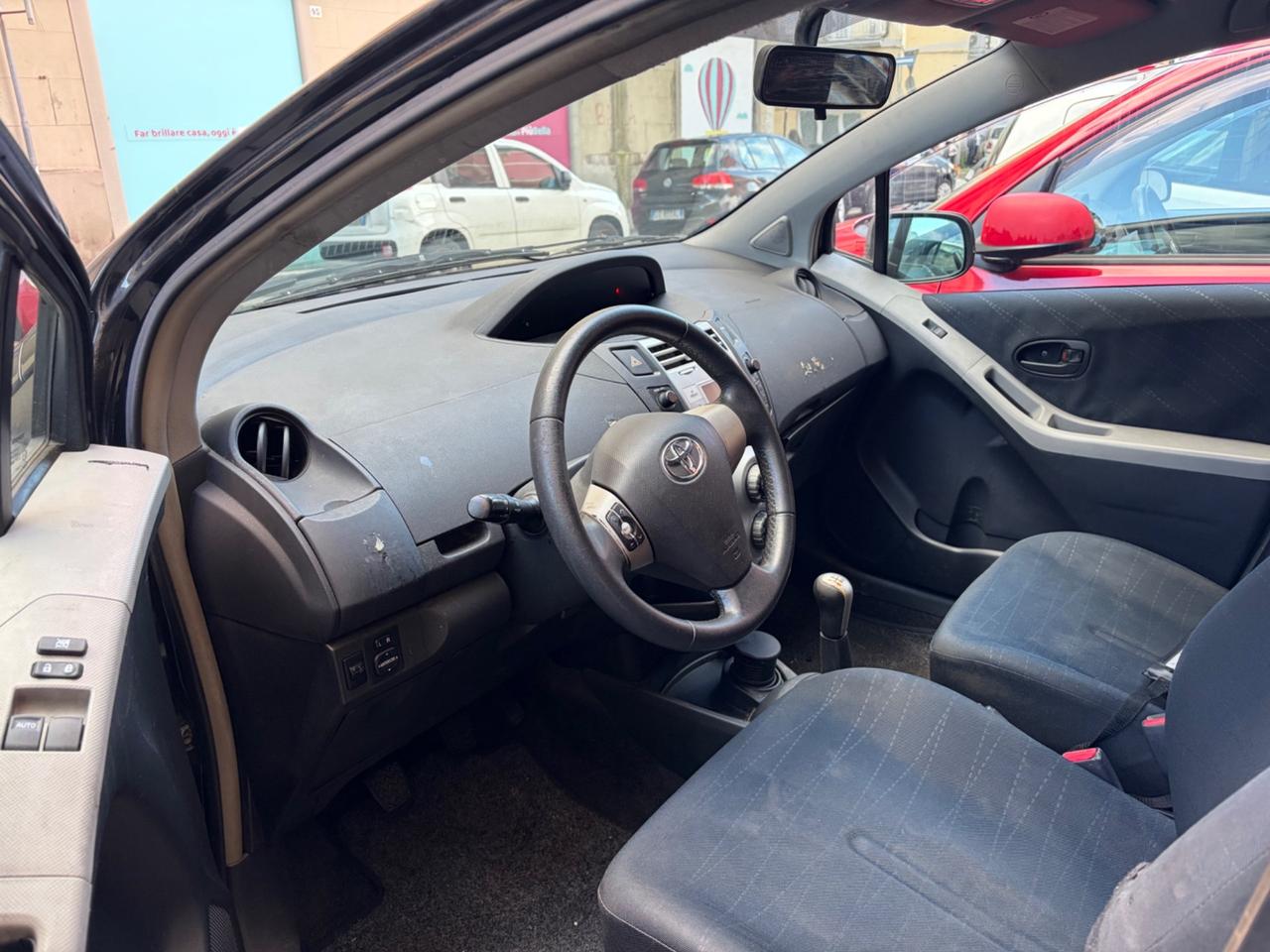 Toyota Yaris 1.0 5 porte Sol OK NEOPATENTATI