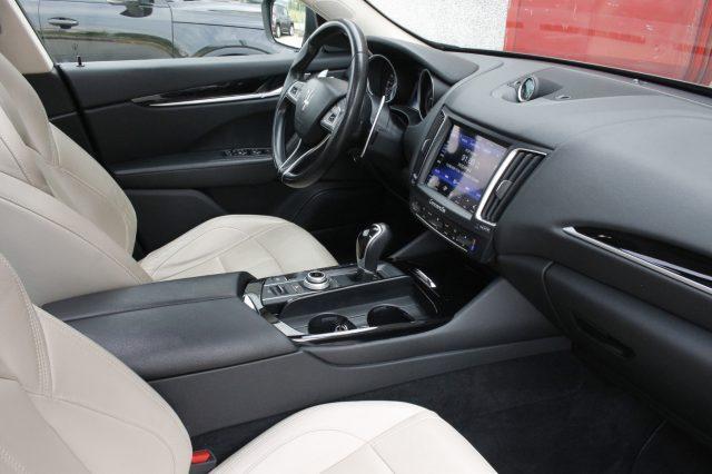MASERATI Levante V6 Diesel 275 CV UNICOPROP. PELLE/TETTO/360