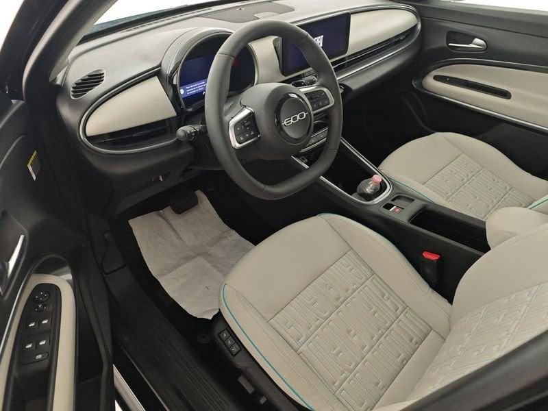 FIAT 600 Hybrid 110 CV DCT MHEV La Prima