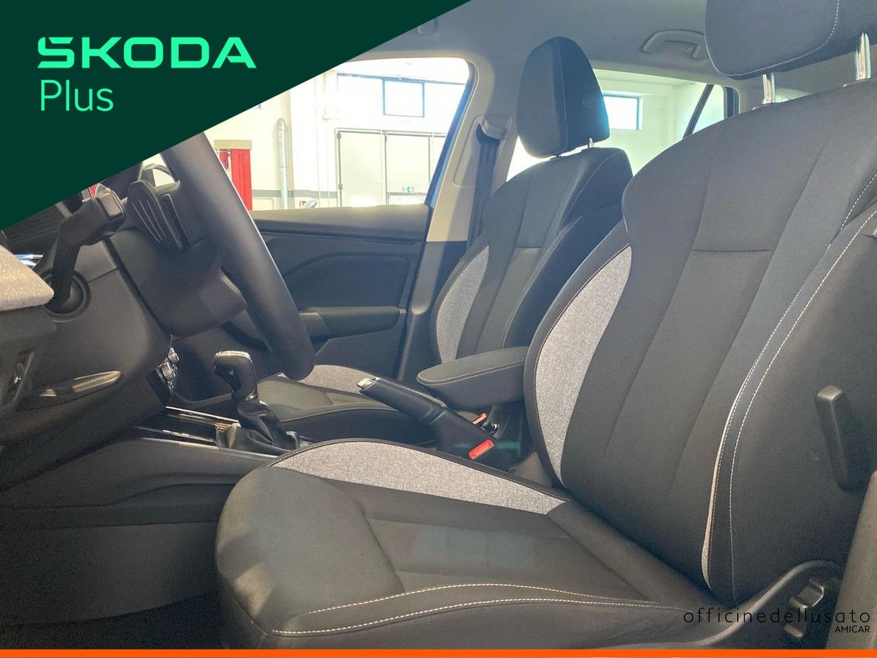 Skoda Kamiq 1.0 tsi 115cv black dots dsg