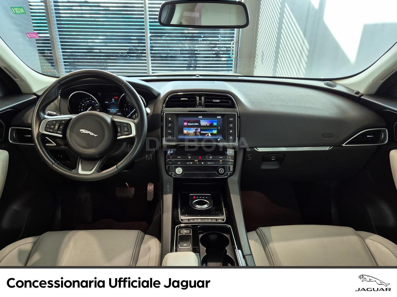 Jaguar F-Pace 2.0d i4 prestige awd 240cv auto my18