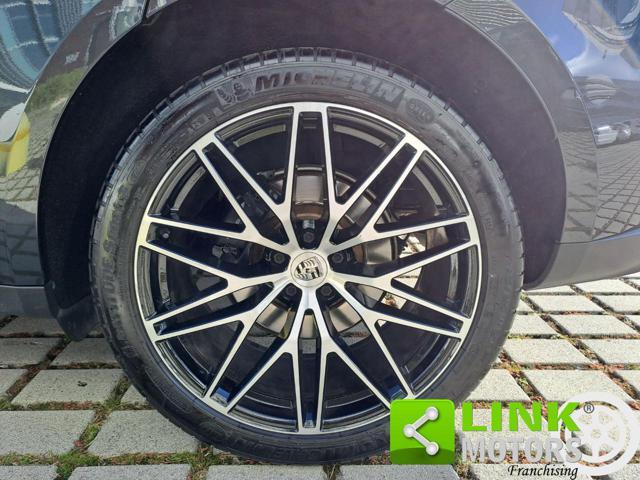PORSCHE Macan 2.0 PDK