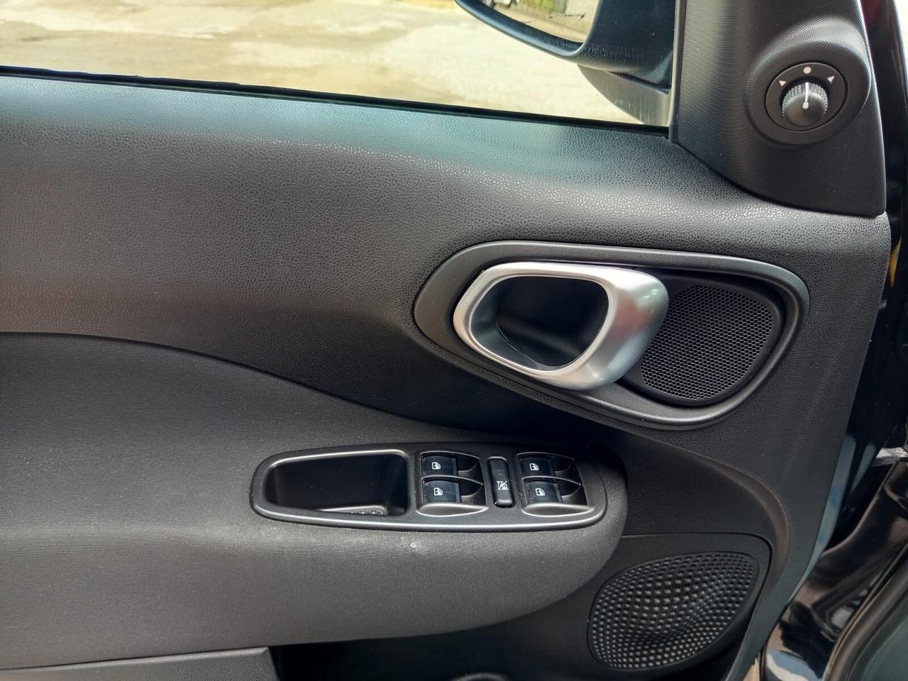 Fiat 500L Living 1.6 Multijet 105 CV Lounge