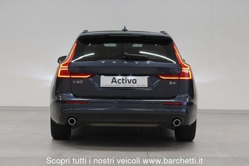 Volvo V60 2.0 B4 Momentum Business auto