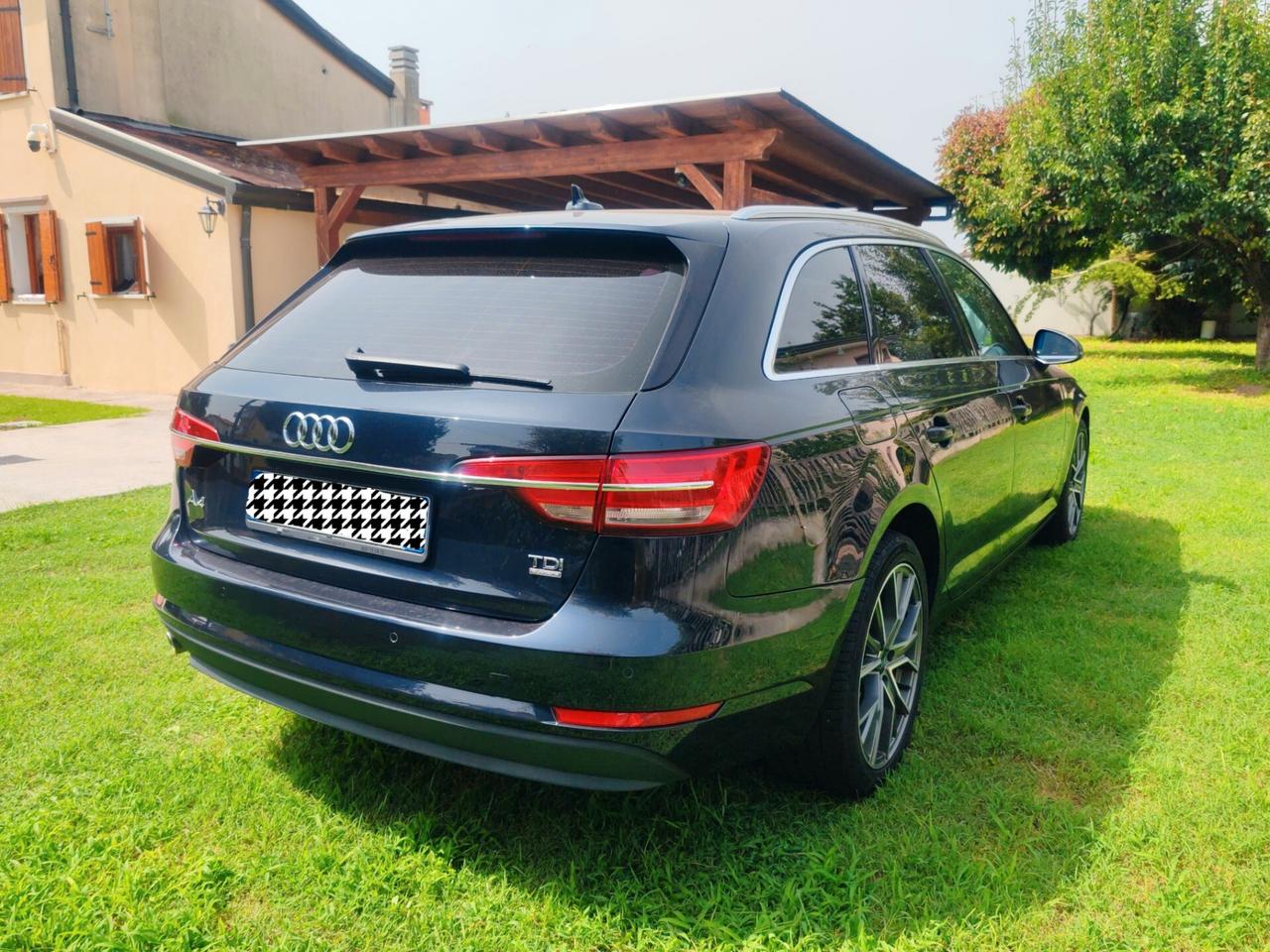Audi A4 2.0 TDI 150 CV S tronic Sport 2017