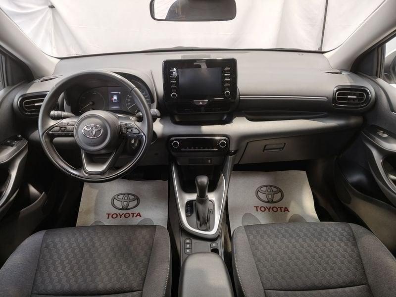 Toyota Yaris Hybrid Active MY22