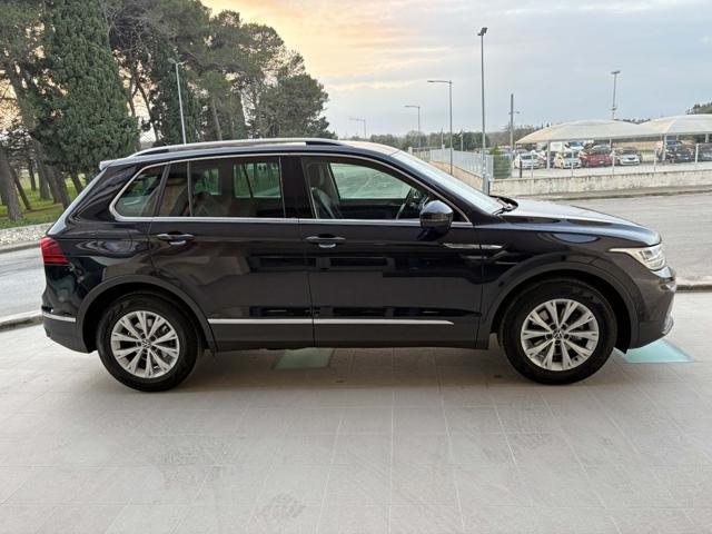 VOLKSWAGEN Tiguan 2.0 TDI 150 CV SCR DSG Life TELECAMERA