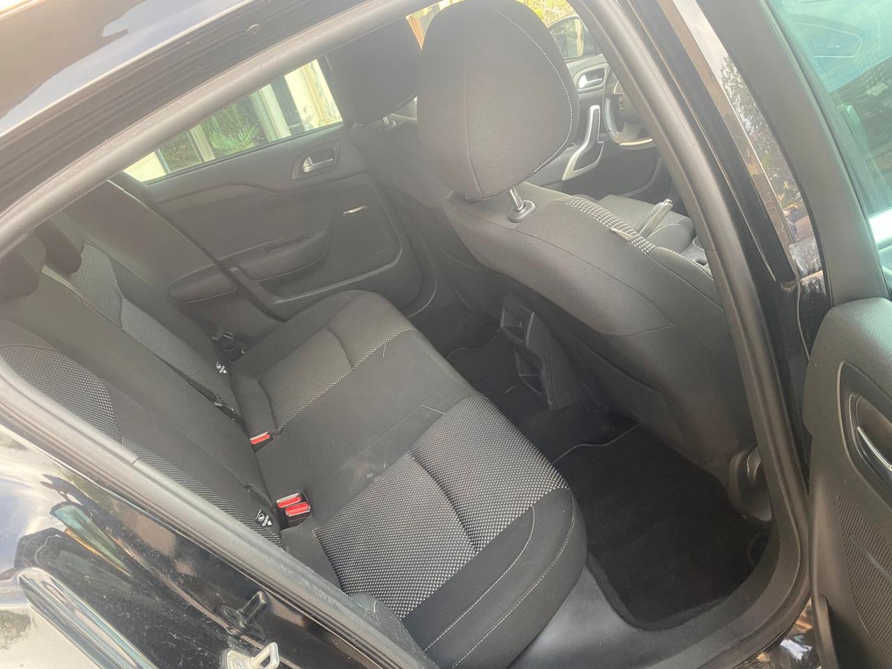 Ds DS4 DS 4 1.6 e-HDi 110 airdream Business