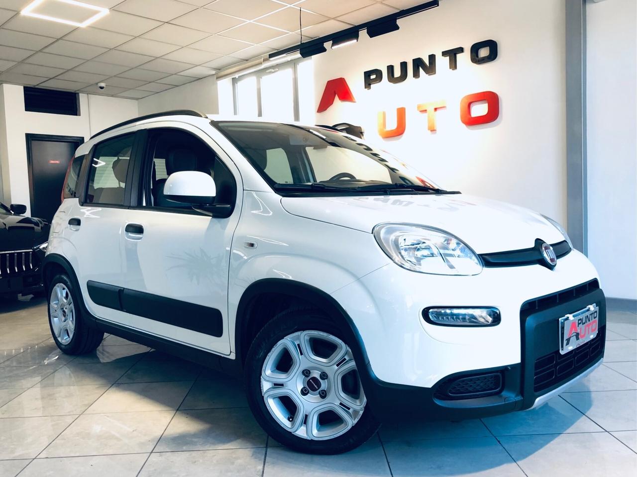 Fiat Panda Hybrid City Life bianca neopante