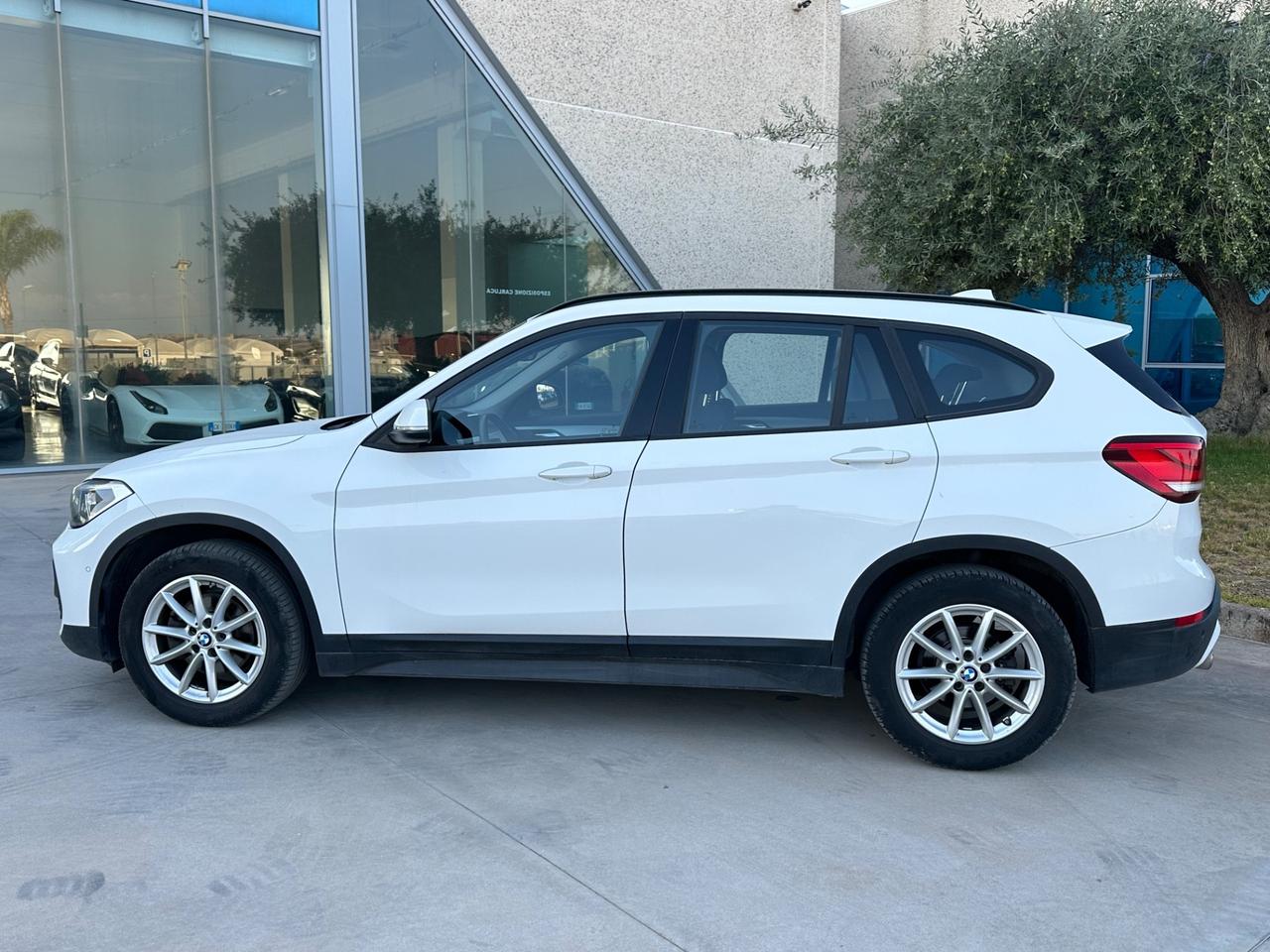 BMW X1 sdrive18i Advantage 136cv auto