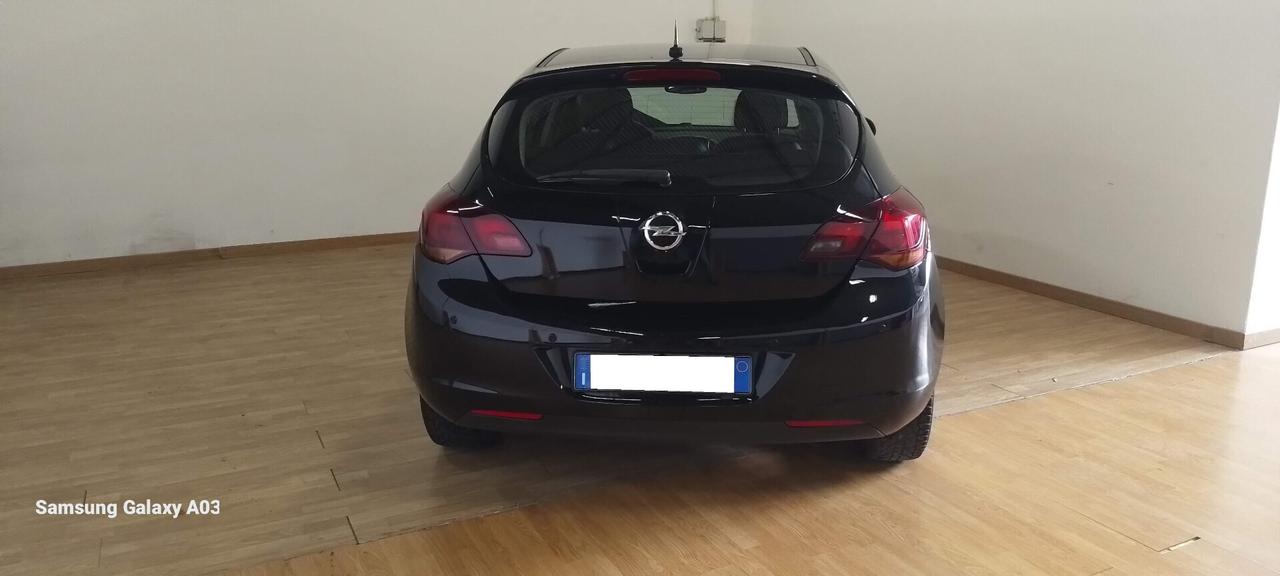Opel Astra 1.4 BENZ. NEOPATENTATI