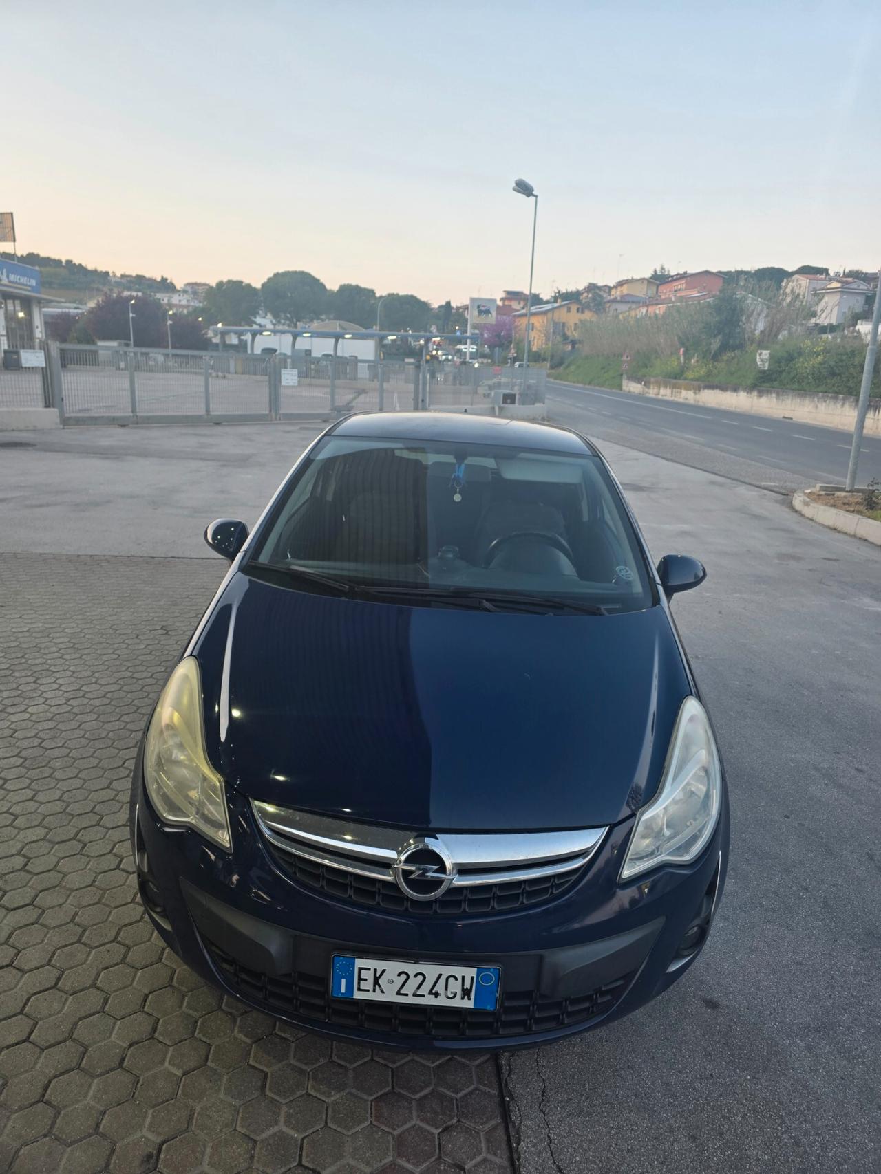 Opel Corsa GPL rivisionato 163000 km