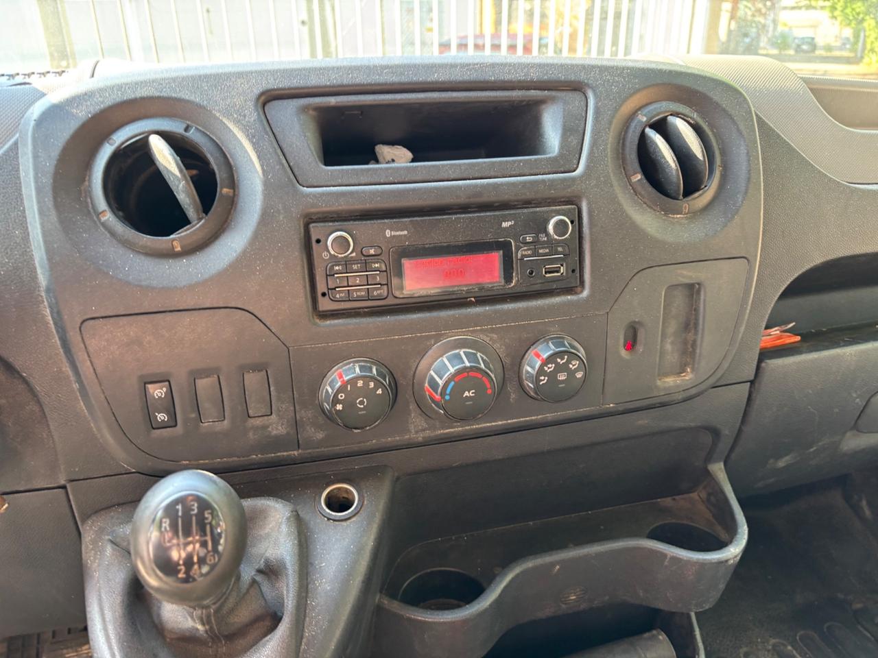 RENAULT MASTER 2.3 125 cv CASSONE FISSO