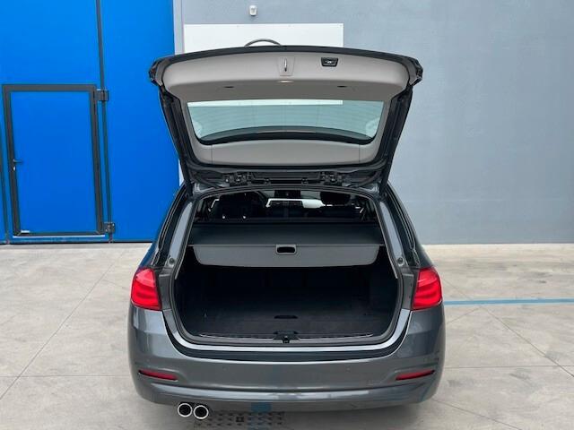 Bmw 320 320d Touring Business Advantage aut.