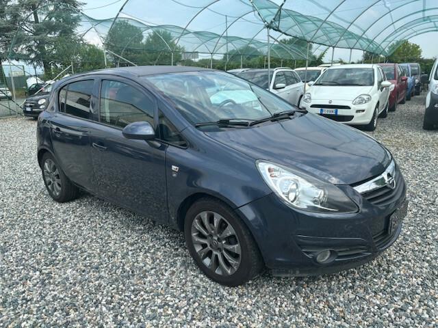 Opel Corsa 1.2 5 porte Club