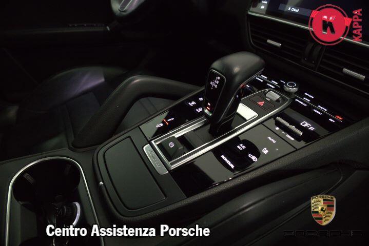 Porsche Cayenne 3.0 V6 E-Hybrid