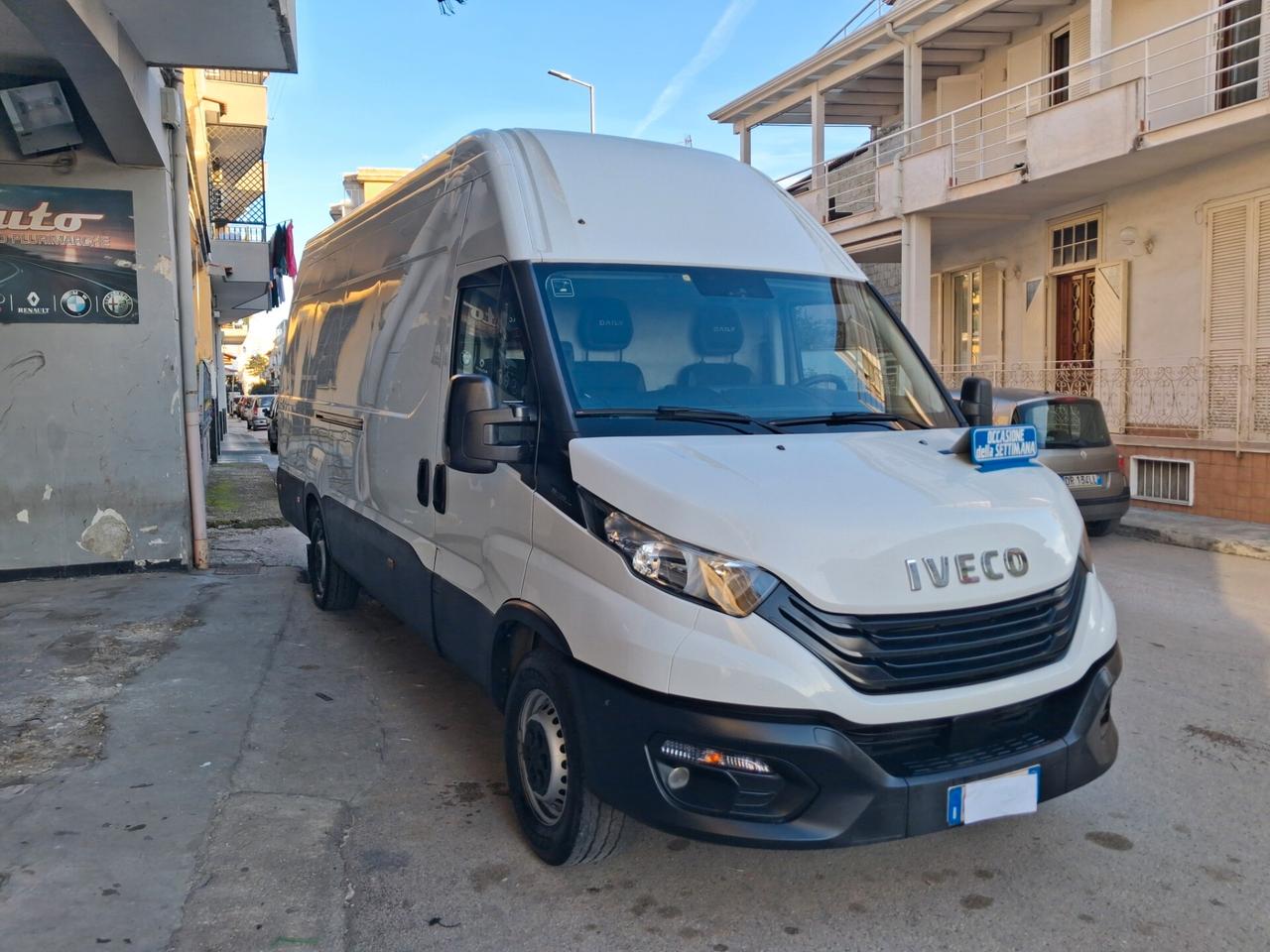 Iveco Daily v35 s 14 2022 unico prop nav
