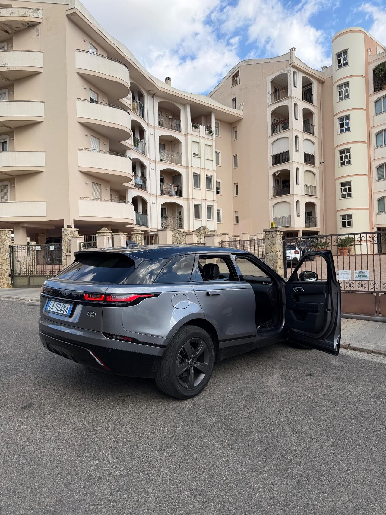 Range rover velar