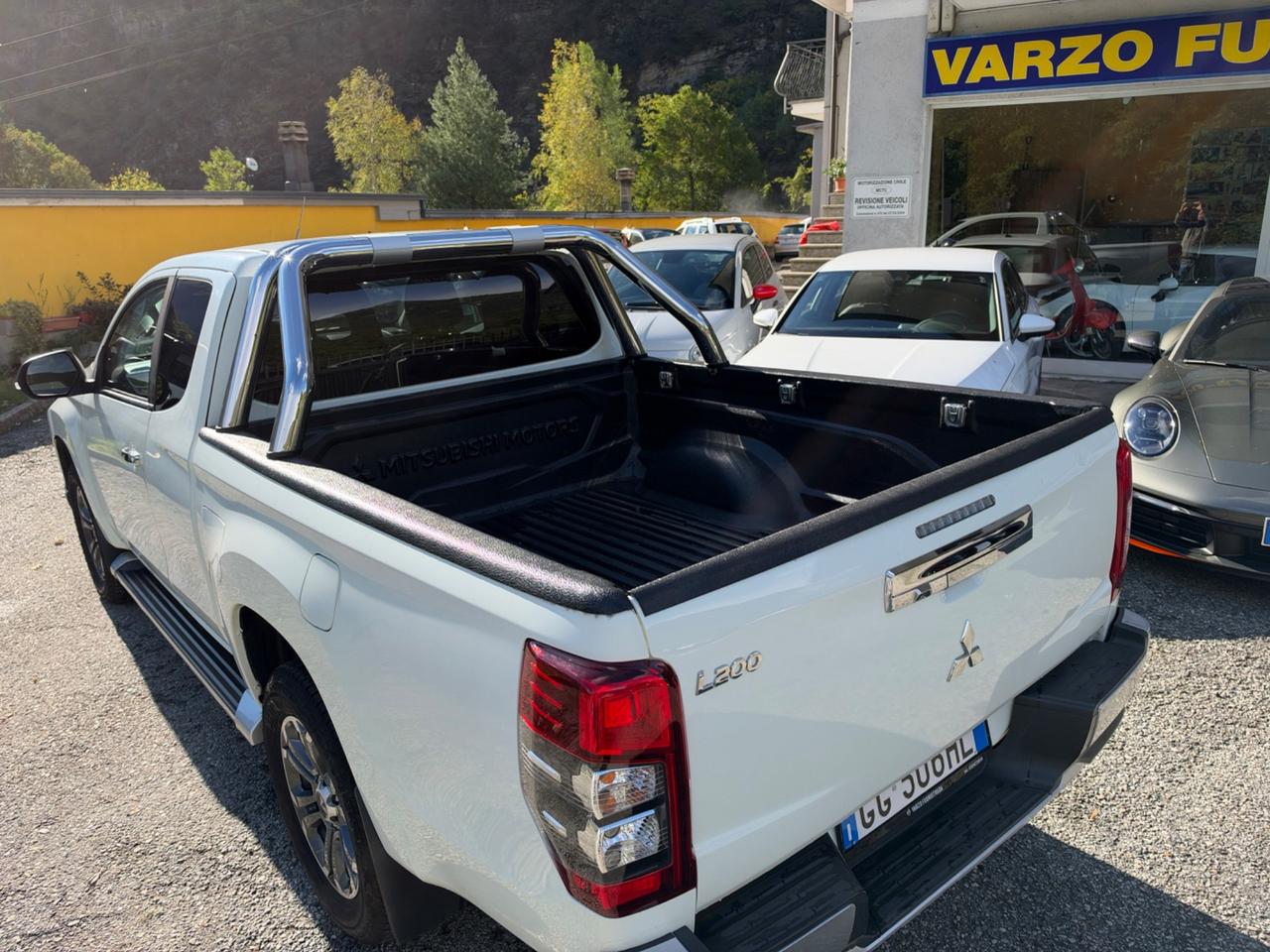 Mitsubishi L200 2.3 D Club Cab 4x4 Super Select Intense
