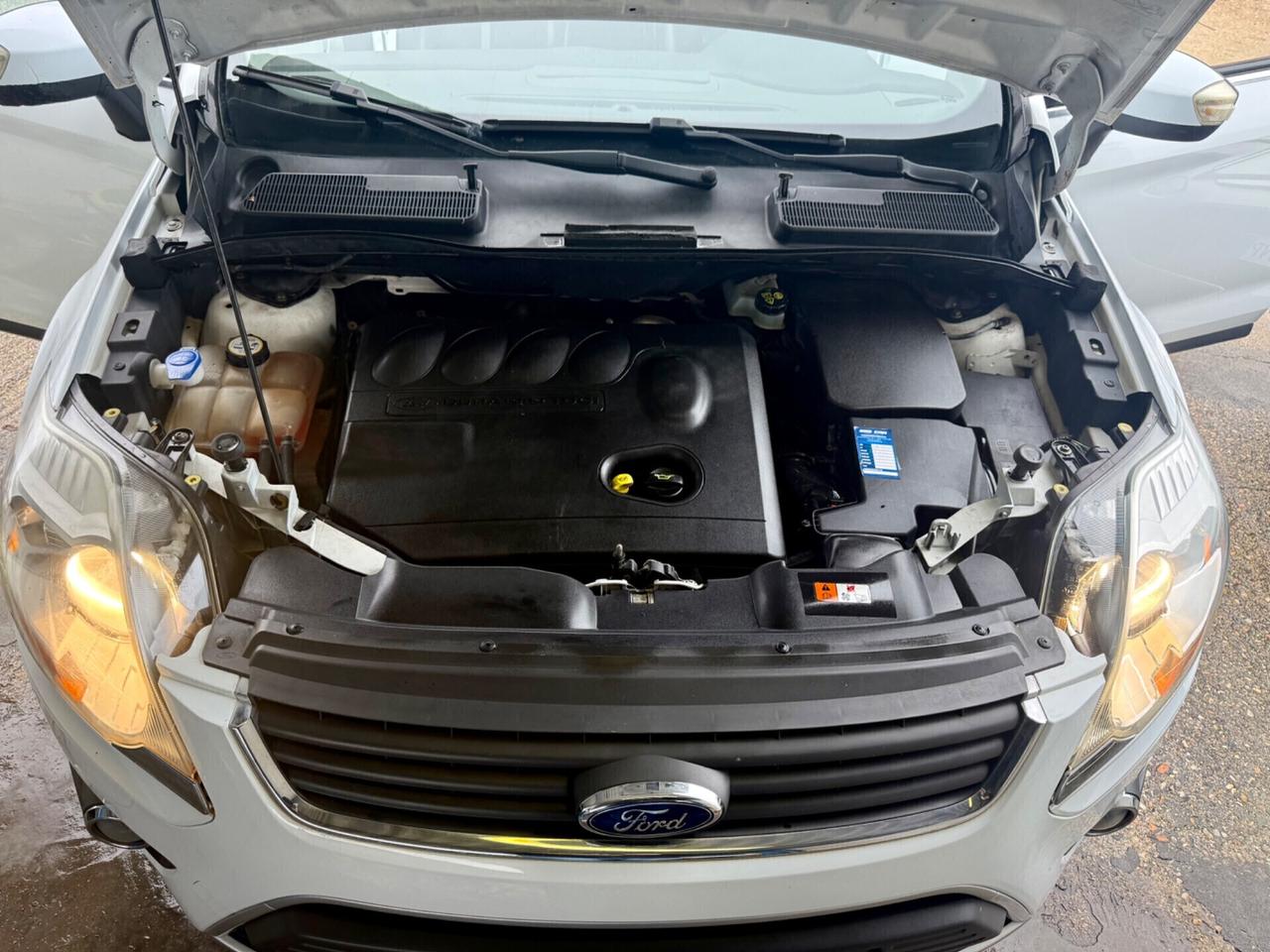 Ford kuga 4x4 titanium 2.0 TDCi neopatentati