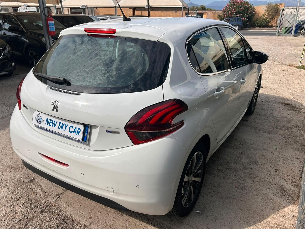 Peugeot 208 PureTech 82 5 porte Allure