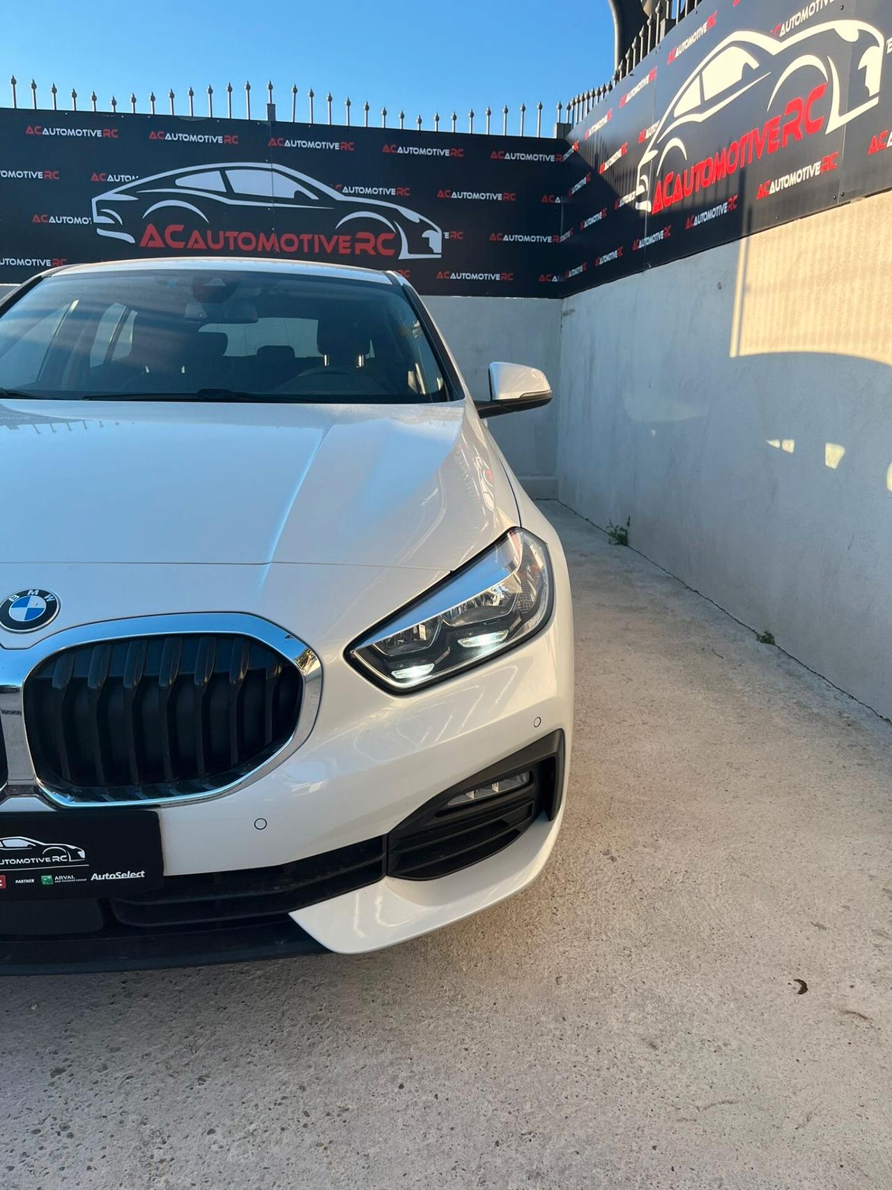 Bmw 116 116d 5p. Business Advantage